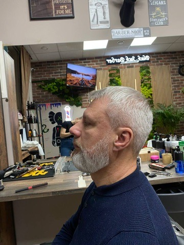 Moderní pánský střih